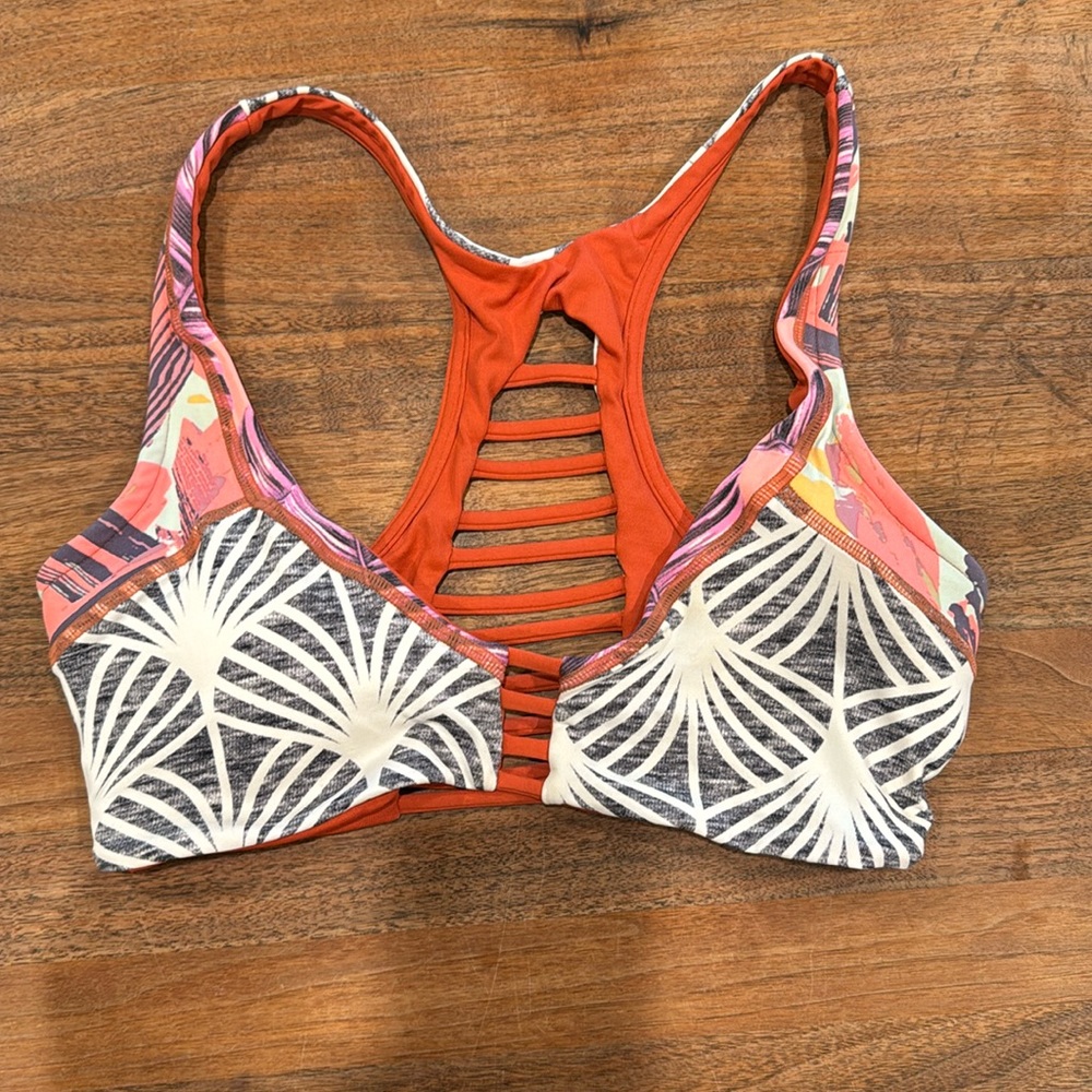 Maaji top, size L